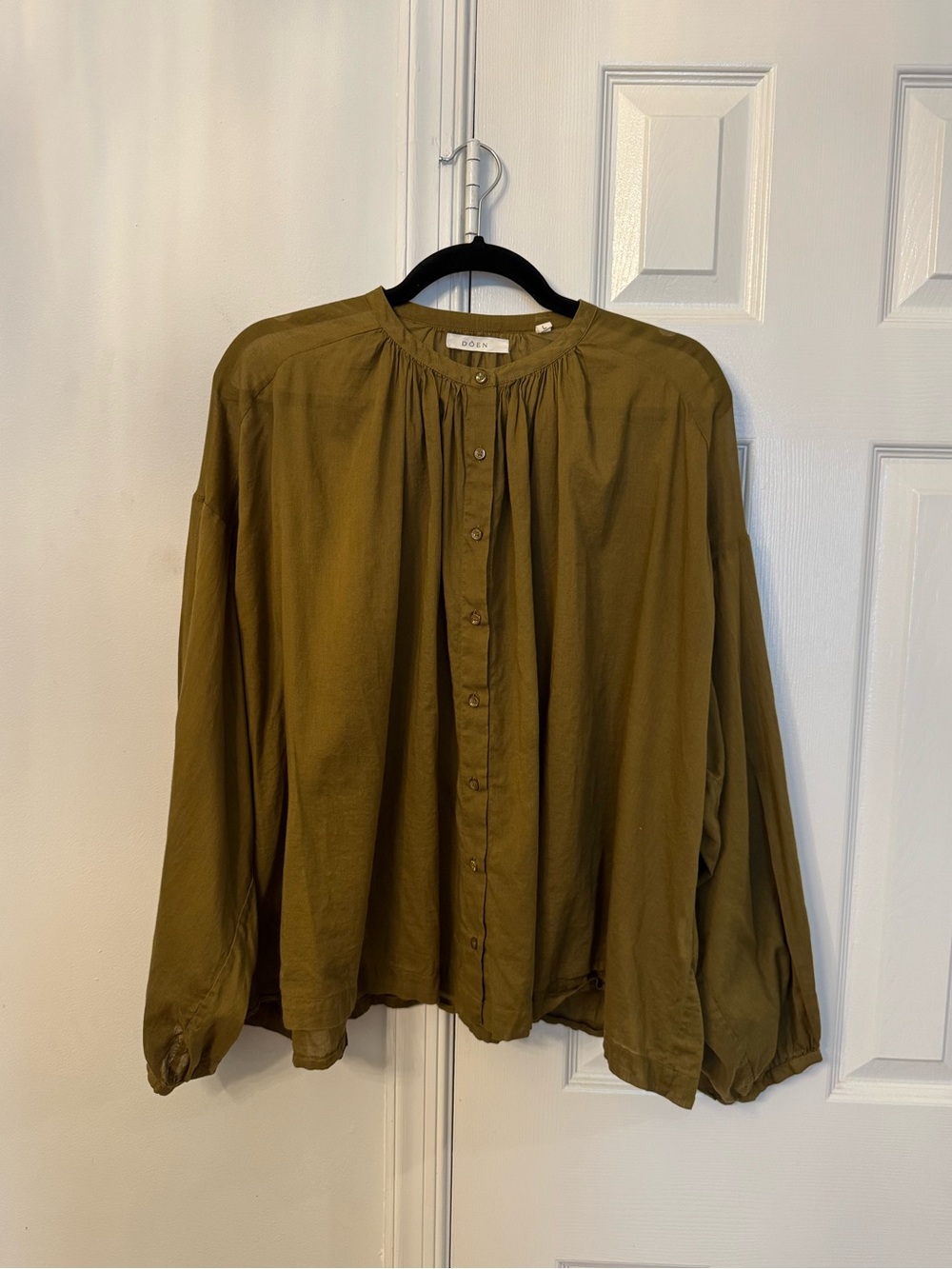 Doen Jane Blouse in Olive Green - Picture 4 of 6